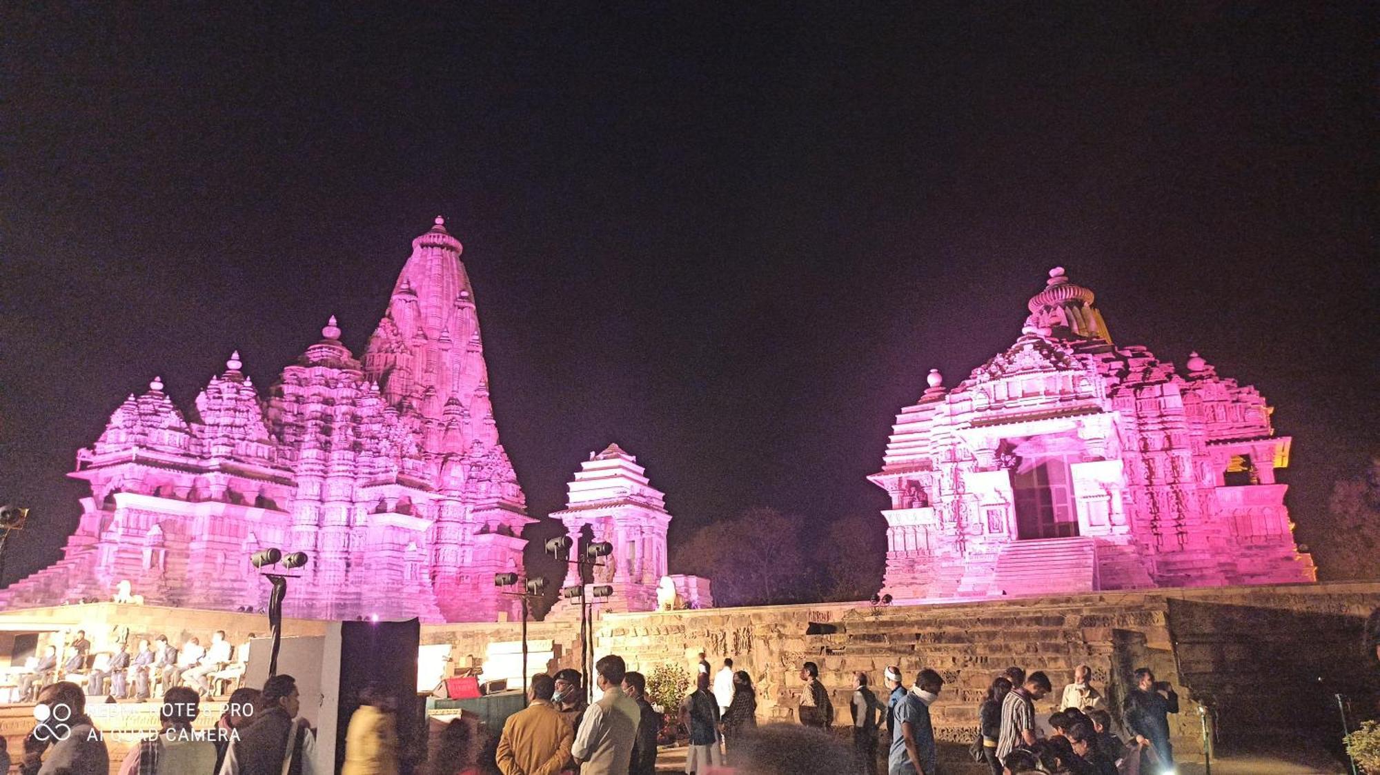 Abhiram Homestay Khajurāho Esterno foto