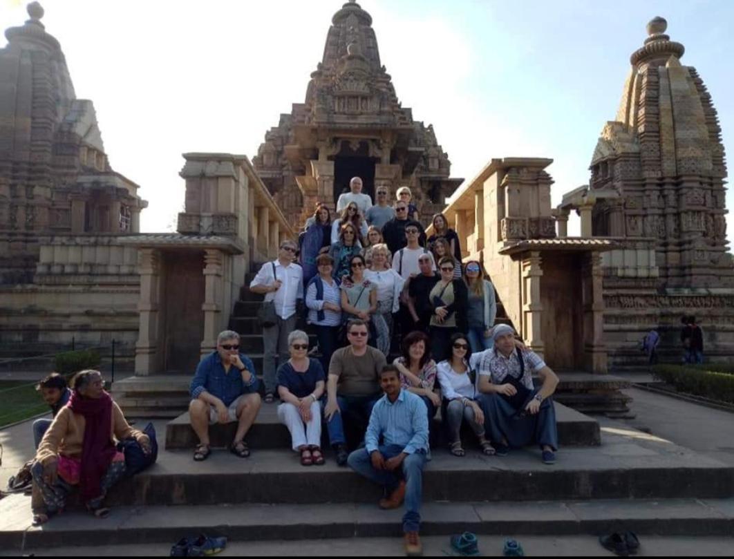 Abhiram Homestay Khajurāho Esterno foto